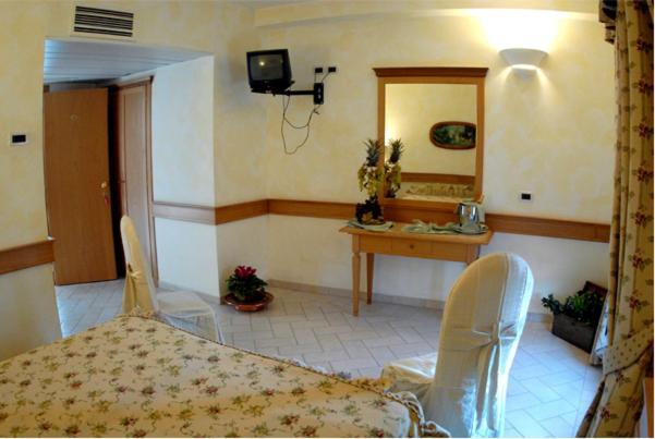 Hotel Pace San Giovanni Rotondo Exterior photo